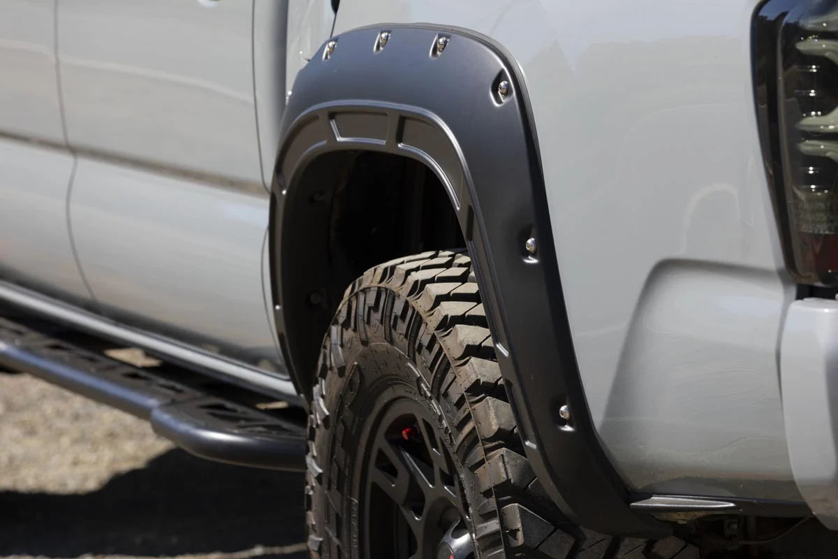 FENDER FLARES DEFENDER | TOYOTA TACOMA 2WD/4WD (2016-2023)