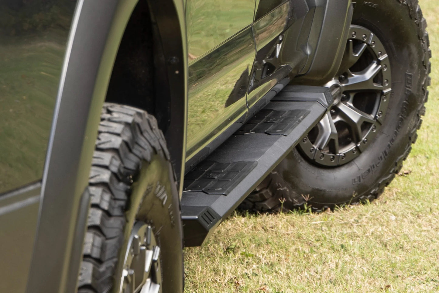 HD2 RUNNING BOARDS SUPER CREW CAB | FORD F-150 2WD/4WD (09-14)