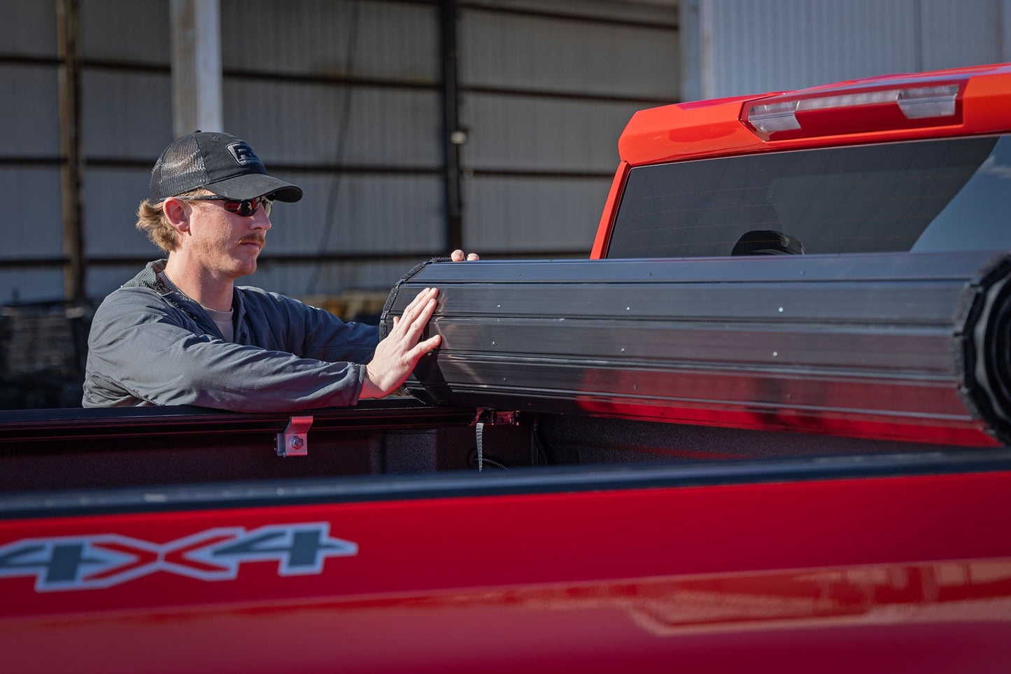 HARD ROLL UP BED COVER| CHEVY/GMC SIERRA/SILVERADO 1500 (19-26)
