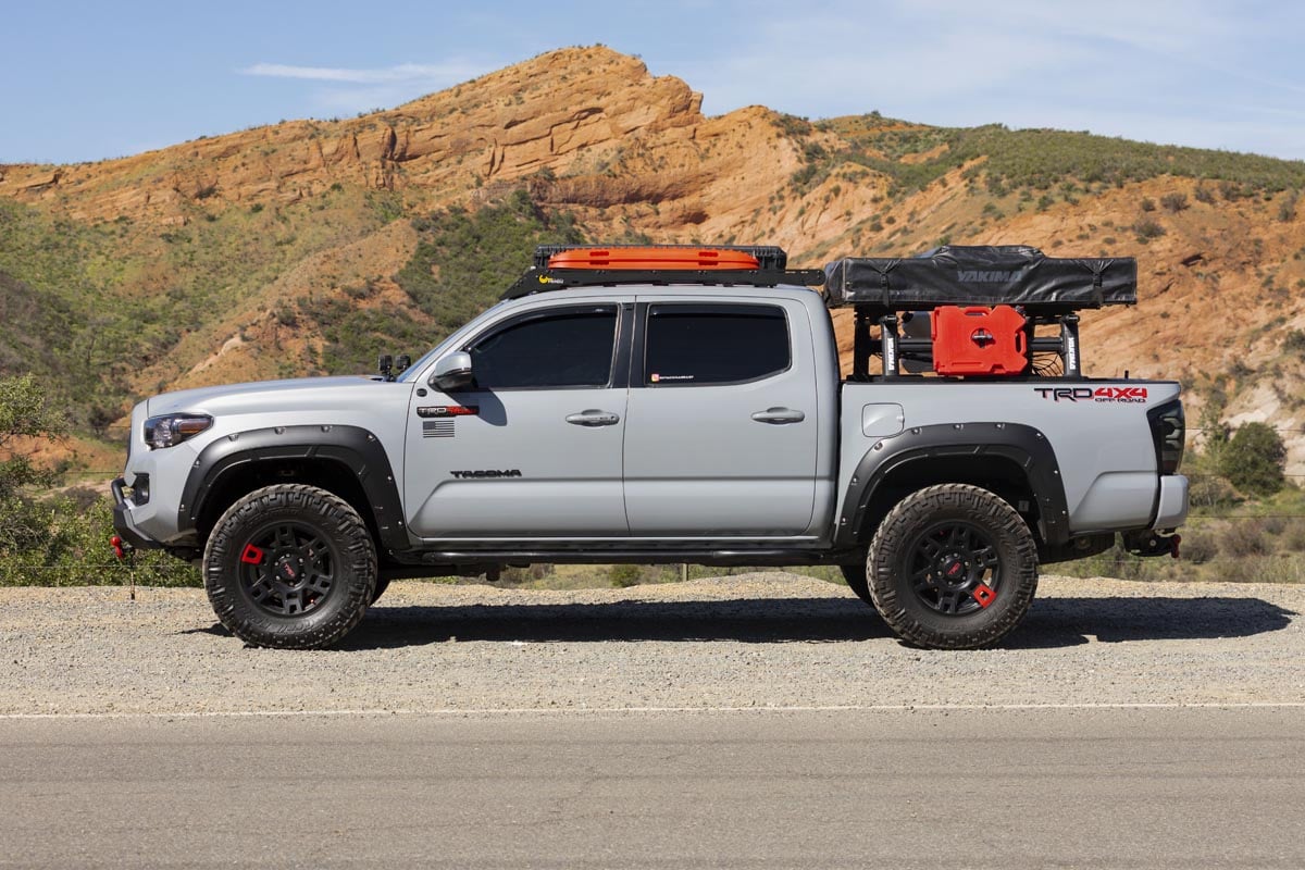 FENDER FLARES DEFENDER | TOYOTA TACOMA 2WD/4WD (2016-2023)