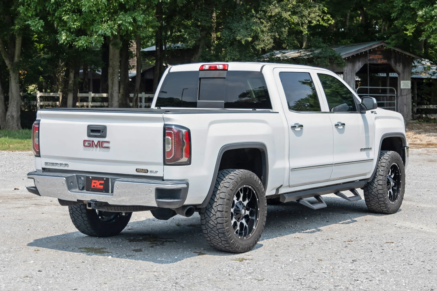 SRX2 Adj Aluminum Step Crew Cab | Chevy/GMC 1500/2500HD/3500HD (07-18 & Classic)