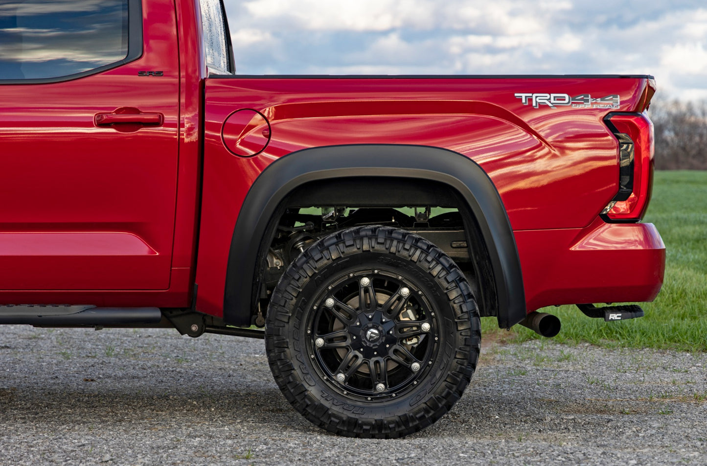 FENDER FLARES SPORT | TOYOTA TUNDRA 2WD/4WD (2022-2024)