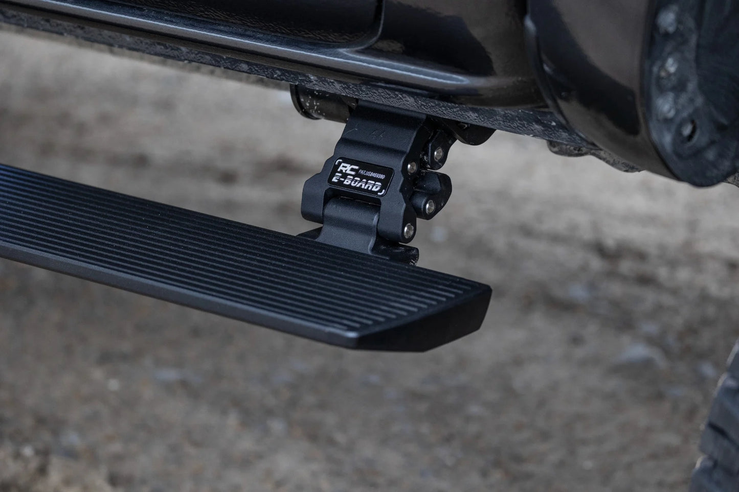 POWER RUNNING BOARDS DUAL ELECTRIC MOTOR | DOUBLE CAB | TOYOTA TACOMA (05-23)