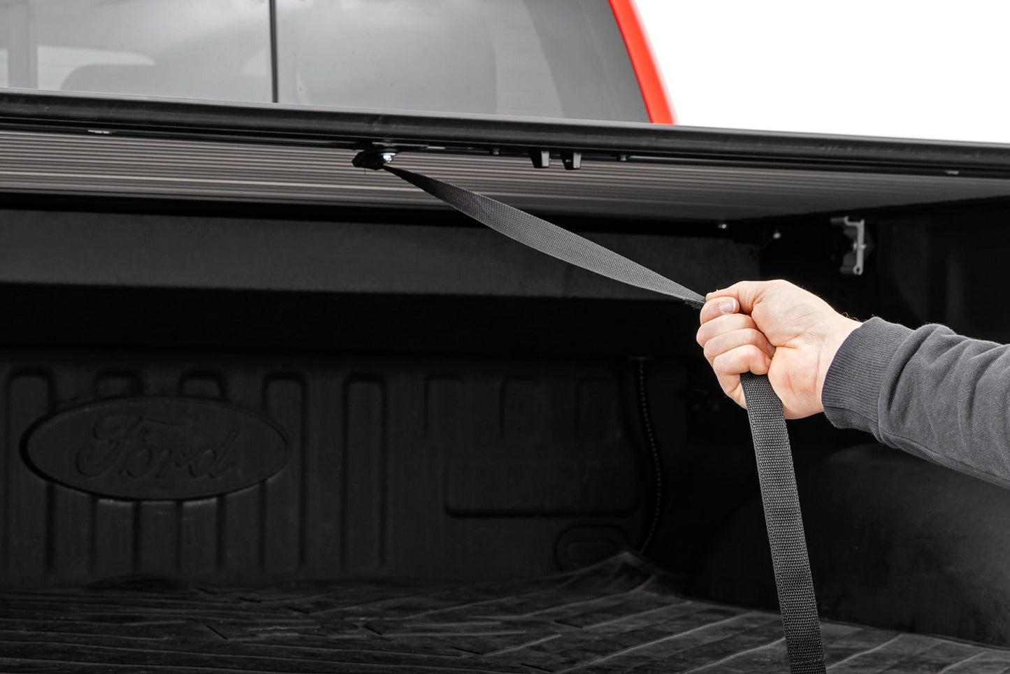 RETRACTABLE BED COVER 5'7" BED | FORD F-150 (15-20)/RAPTOR (17-20)