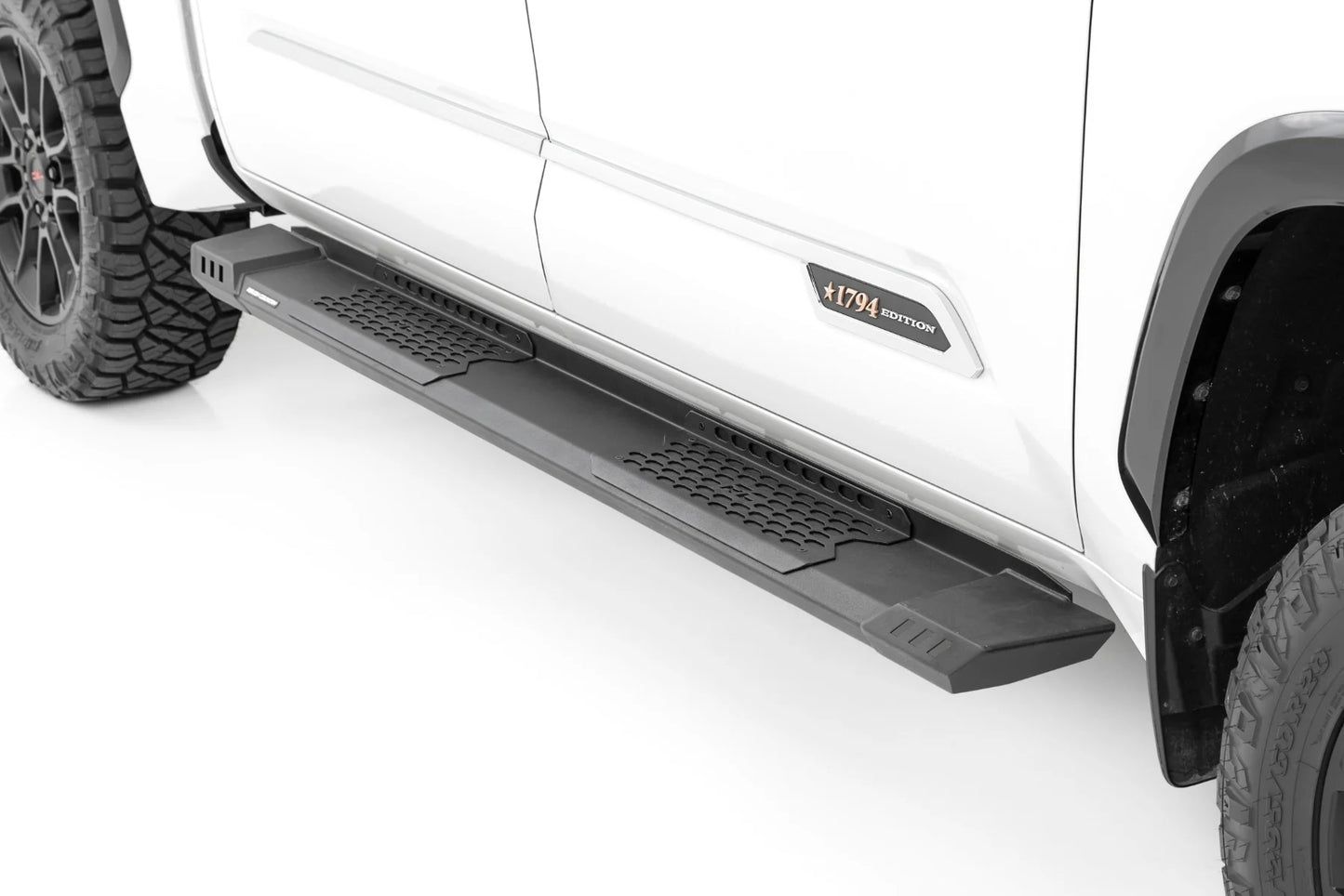 HD2 RUNNING BOARDS CREWMAX | TOYOTA TUNDRA 2WD/4WD (2022-2024)