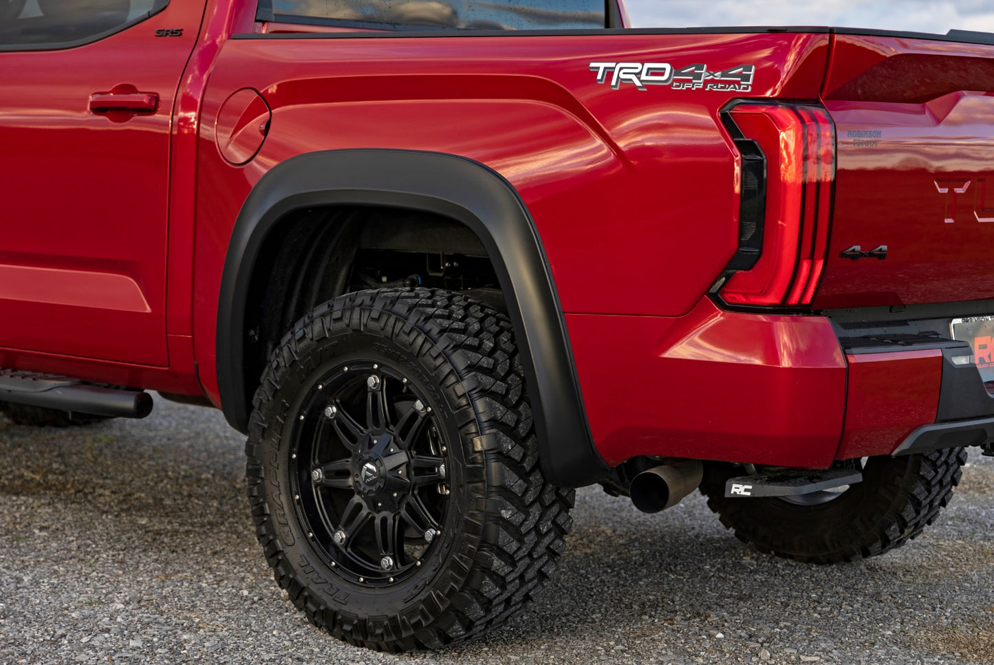 FENDER FLARES SPORT | TOYOTA TUNDRA 2WD/4WD (2022-2024)