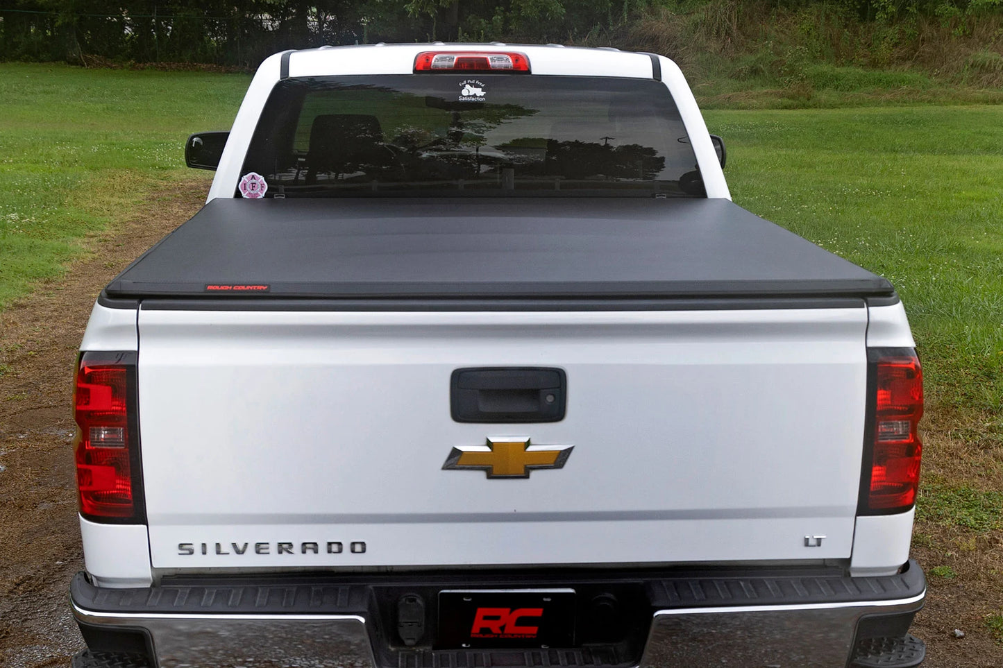 Soft Tri-Fold Bed Cover Chevy/GMC 1500 (2014-2018)