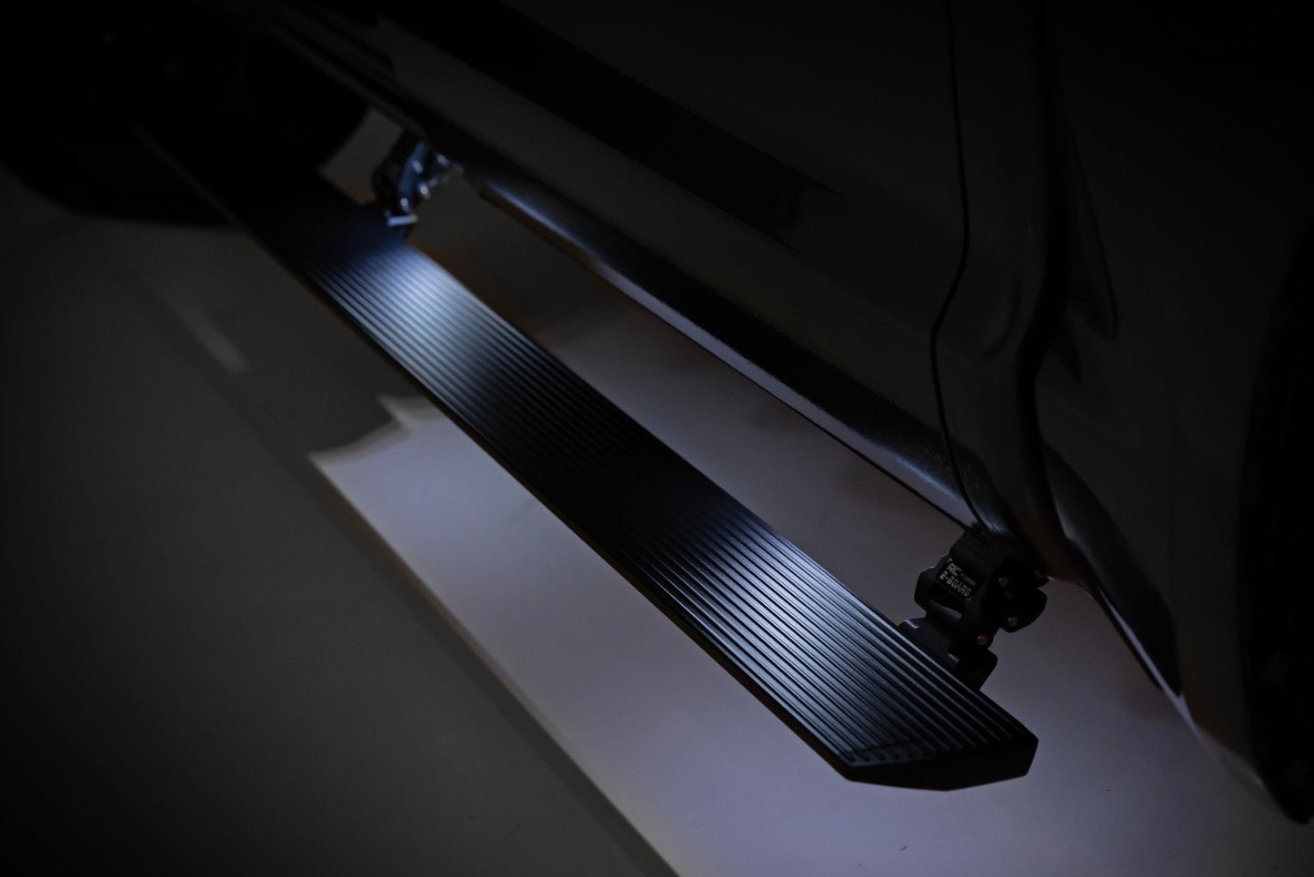 POWER RUNNING BOARDS DUAL ELECTRIC MOTOR | CREW CAB | CHEVY/GMC TAHOE/YUKON (21-26)