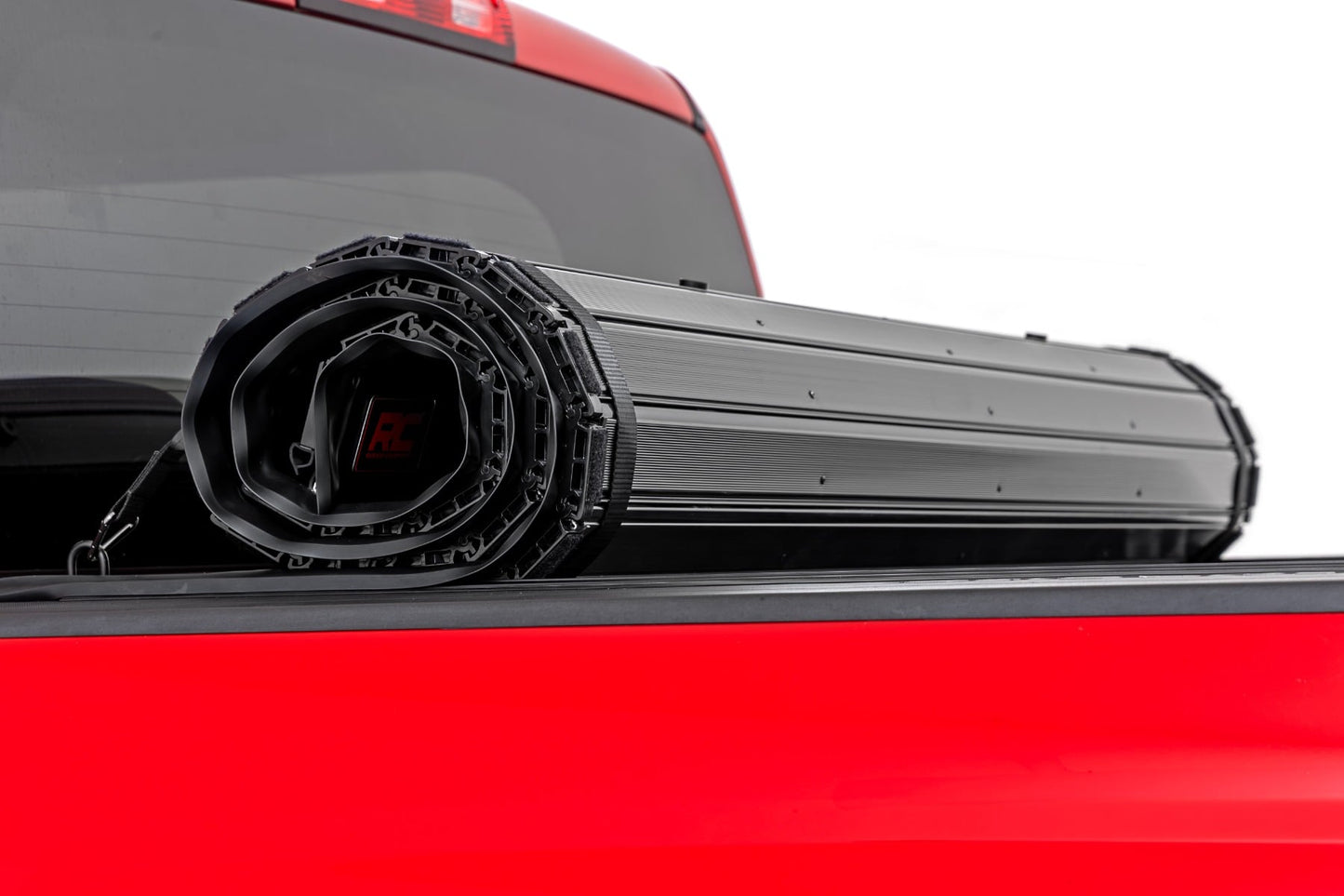 HARD ROLL UP BED COVER 5'9" BED | CHEVY/GMC 1500 (14-18 & CLASSIC)