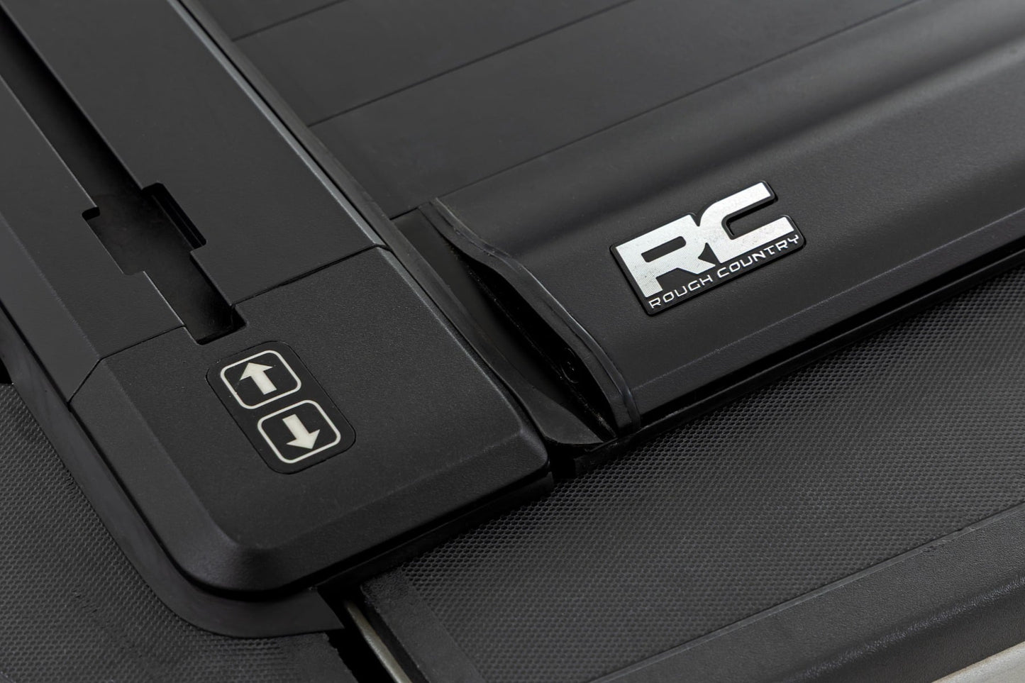 POWERED RETRACTABLE BED COVER 5' BED | CHEVY/GMC CANYON/COLORADO (15-26)