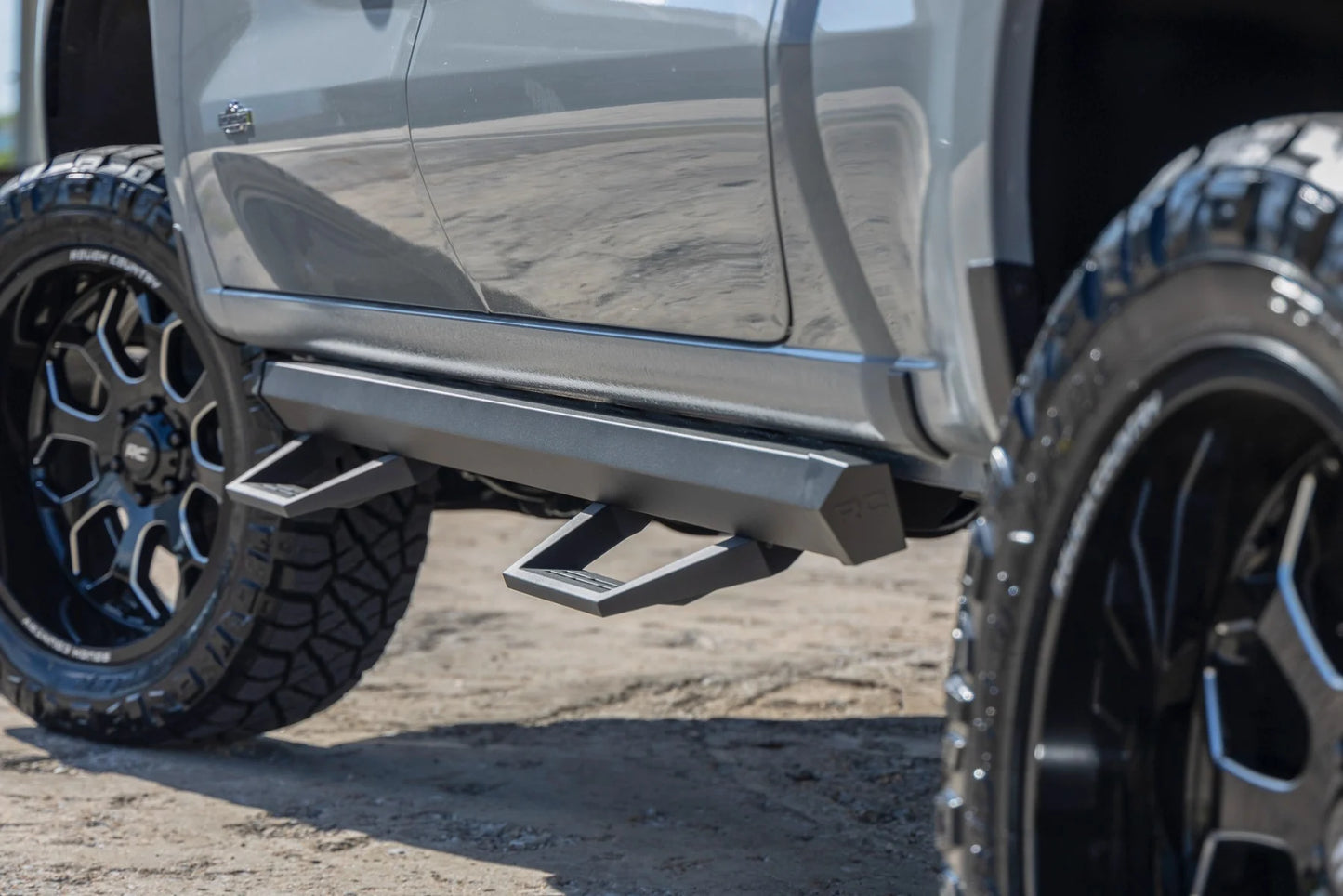 SRL2 ADJ Aluminum Step Crew Cab | Chevy/GMC 1500/2500HD (19-25)