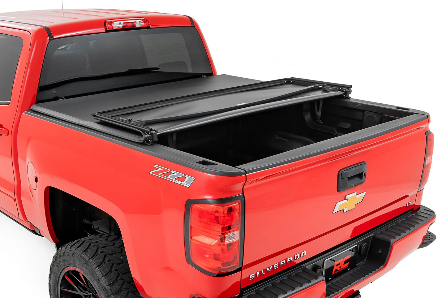 Soft Tri-Fold Bed Cover Chevy/GMC 1500 (2014-2018)