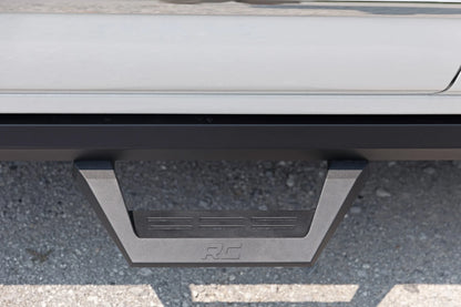 SRX2 Adj Aluminum Step Crew Cab | Chevy/GMC 1500/2500HD/3500HD (07-18 & Classic)