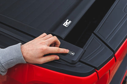 POWERED RETRACTABLE BED COVER 5'10" BED | CHEVY/GMC SIERRA 1500 (19-26)/SILVERADO 1500 (19-26)