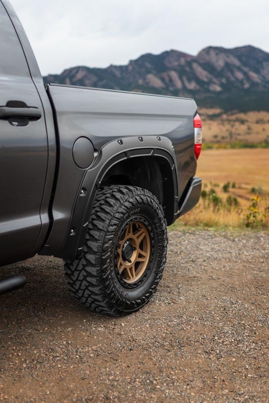 DEFENDER POCKET FENDER FLARES TOYOTA TUNDRA 2WD/4WD (2014-2021)