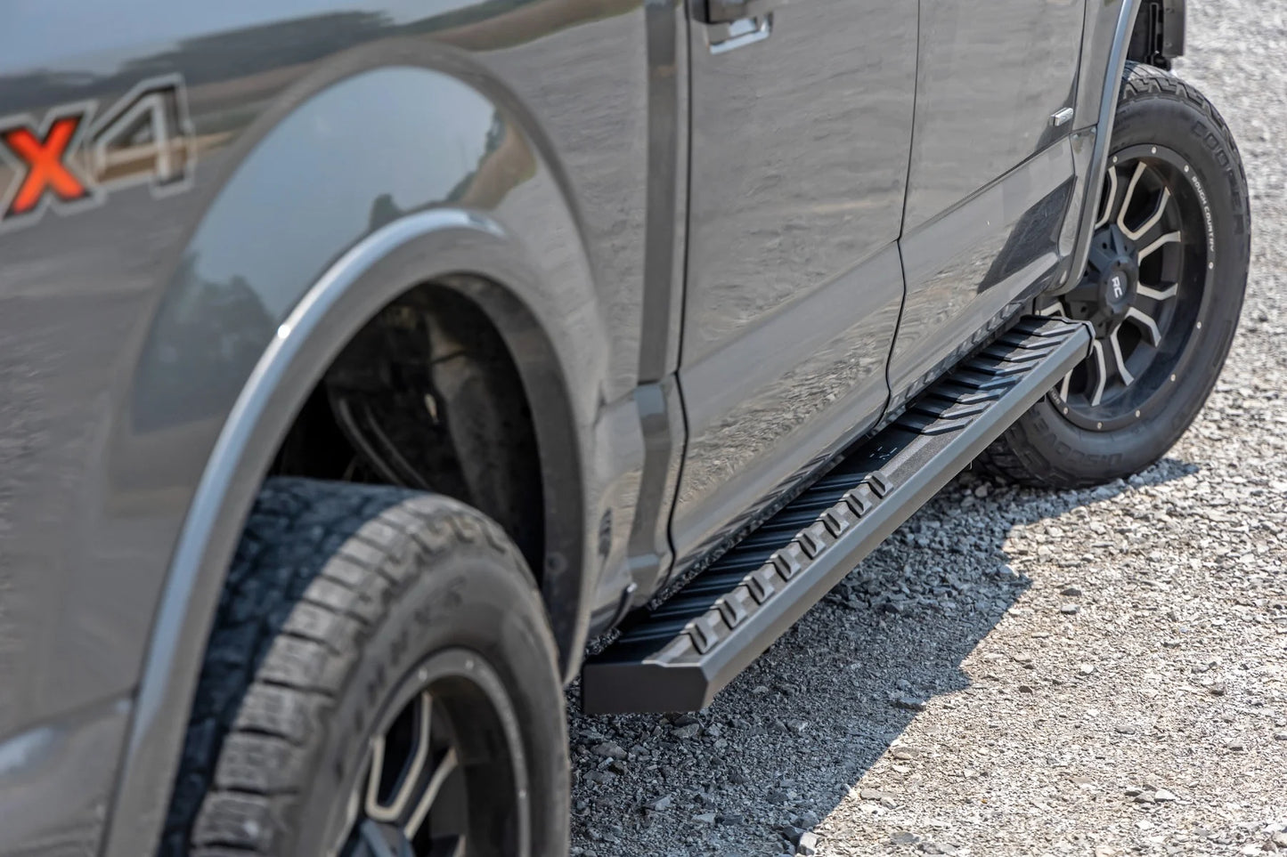 BA2 RUNNING BOARD SIDE STEP BARS | FORD F-150 2WD/4WD (2015-2024)