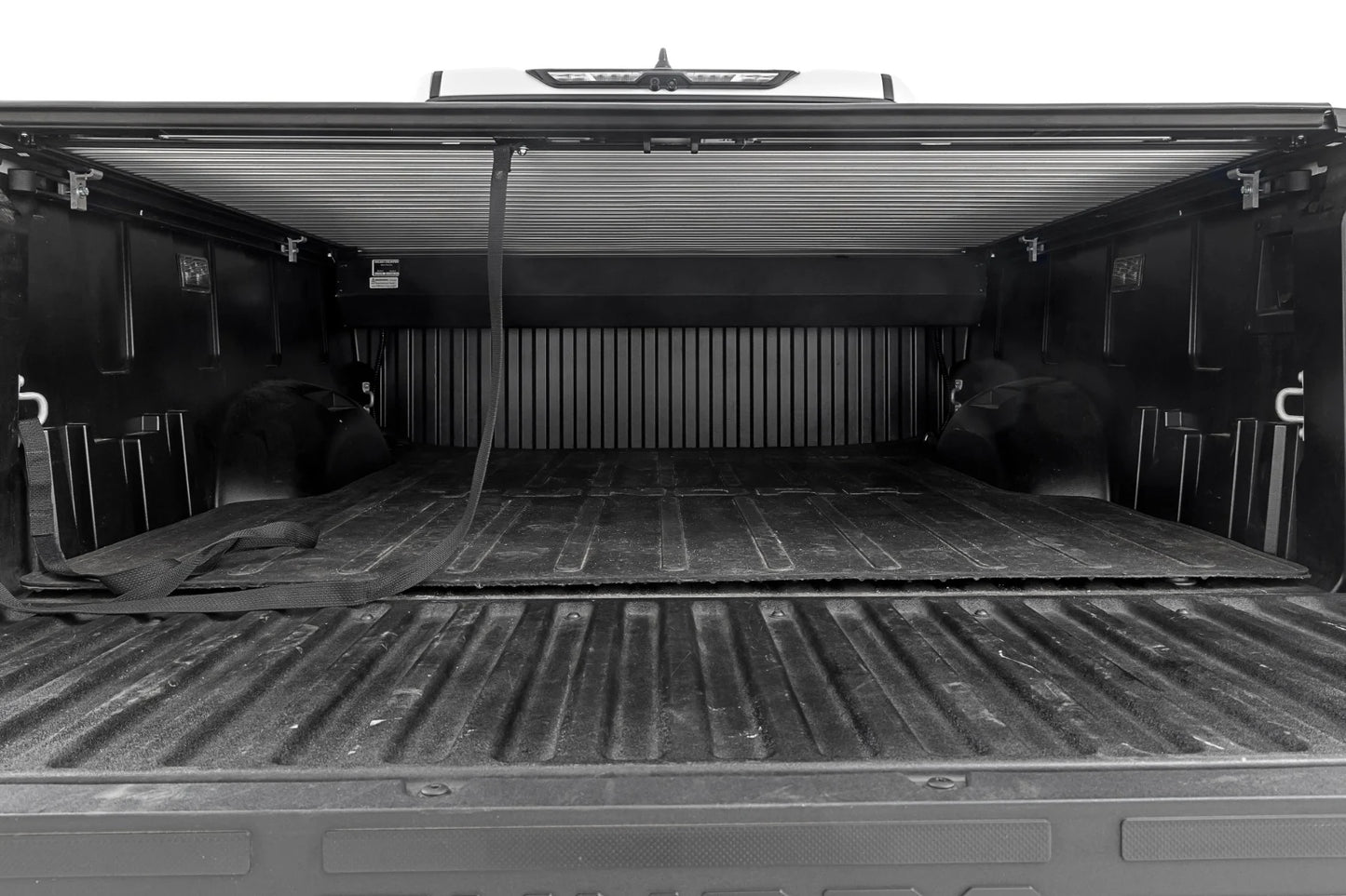 RETRACTABLE BED COVER 5'7" BED | TOYOTA TUNDRA 2WD/4WD (22-23)