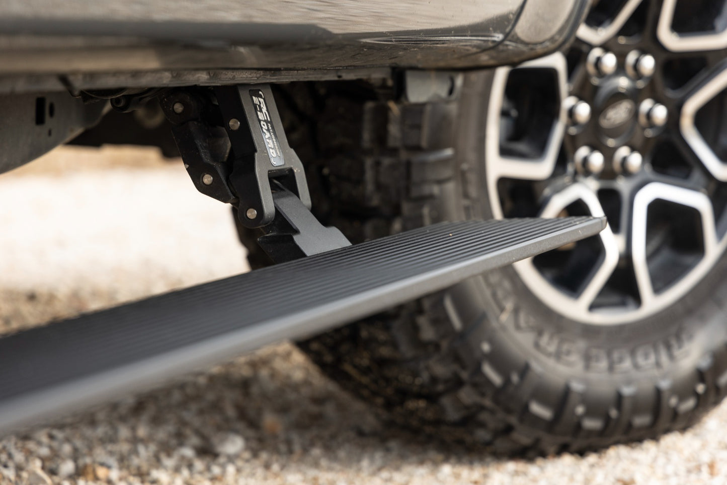 POWER RUNNING BOARDS DUAL ELECTRIC MOTOR | FORD F-150/RAPTOR/SUPER DUTY (15-24)