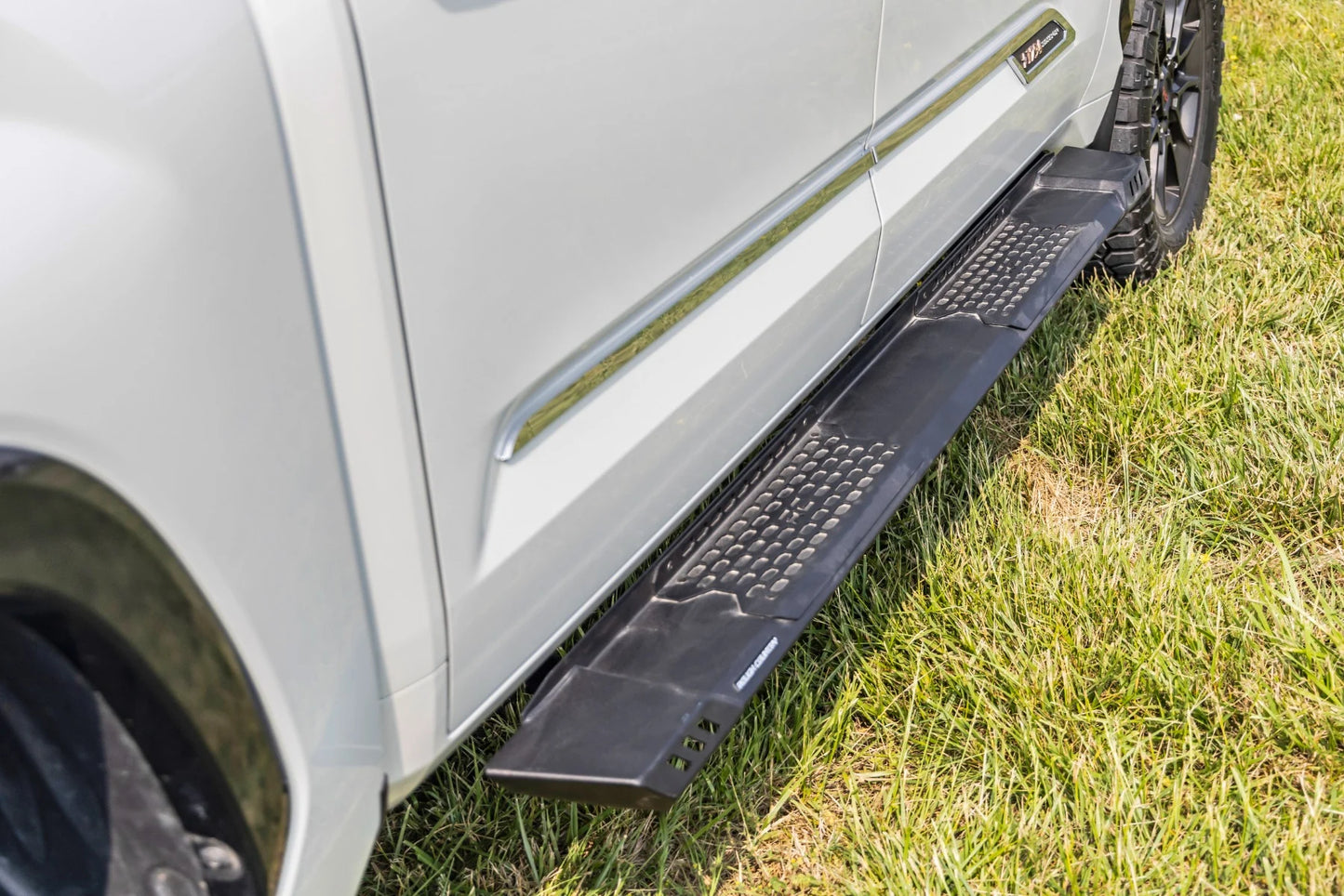 HD2 RUNNING BOARDS CREWMAX | TOYOTA TUNDRA 2WD/4WD (2022-2024)