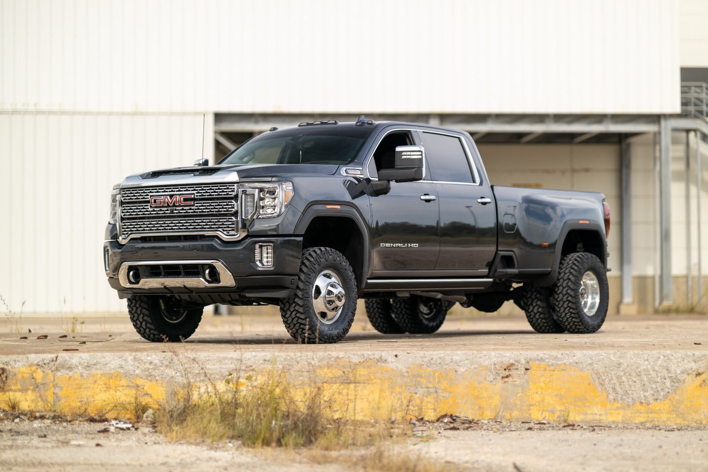 3 INCH LIFT KIT CHEVY/GMC SIERRA 3500 HD/SILVERADO 3500 HD (20-25) Dually